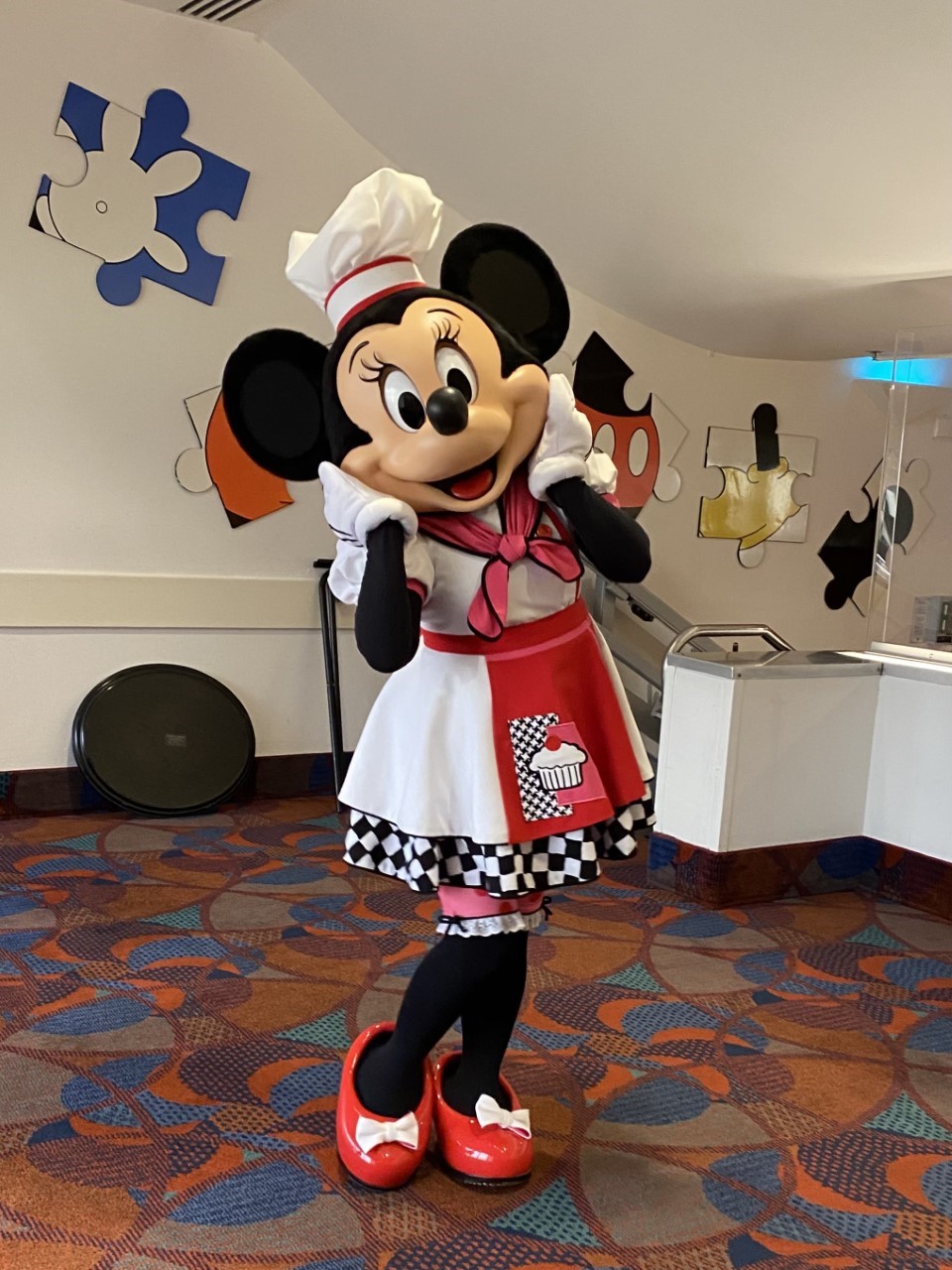 Minnie at Chef Mickey