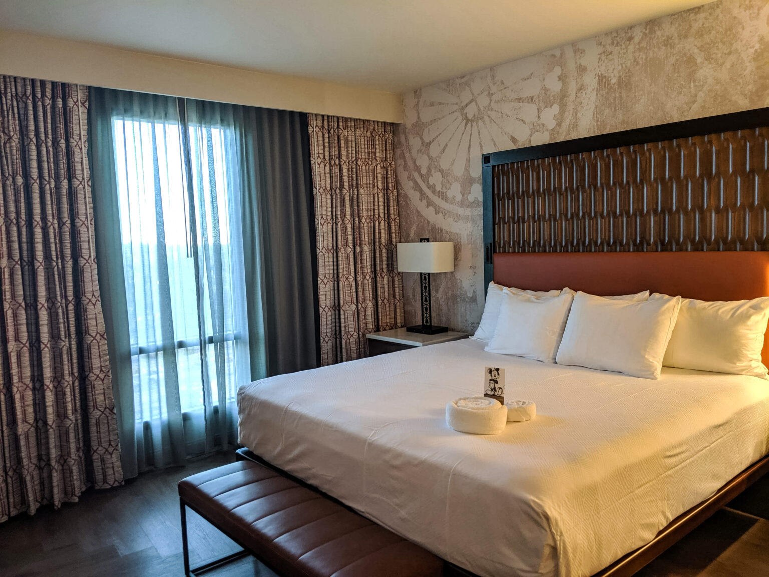 Tower Deluxe Suite at Coronado Springs | Wish Upon a Star With Us