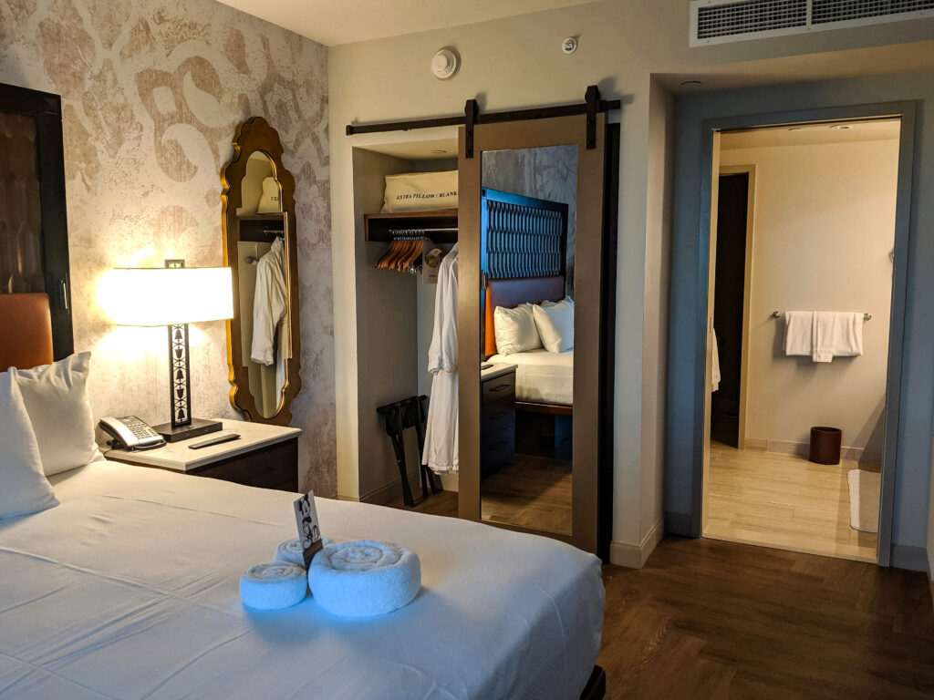 Tower Deluxe Suite at Coronado Springs – Bedroom | Wish Upon a Star With Us