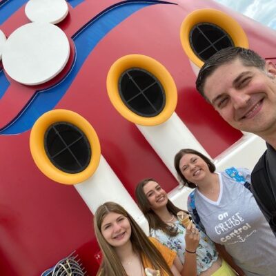 Noelle Schreiber - Illinois Disney Travel Agent