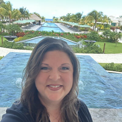 Noelle Schreiber - Illinois Travel Agent