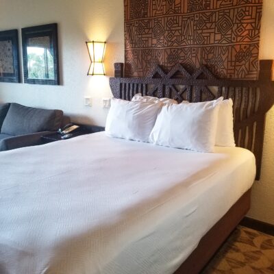 Deluxe Studio Queen Bed at Animal Kingdom Lodge Jambo House