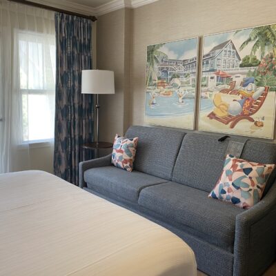 Disney's Beach Club Resort - 2 Queen Room with Day Bed