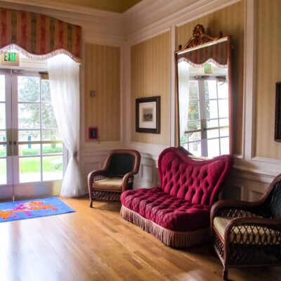 Seating Area at BoardWalk Inn
