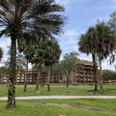 Stay right in the middle of the savanna at Animal Kingdom Lodge