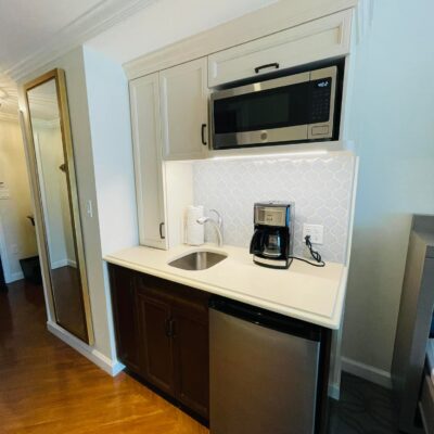 Kitchenette in Deluxe Studio at Riviera Resort