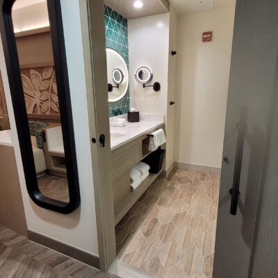 Deluxe Studio Bathroom in Island Tower at Disney's Polynesian Village Resort