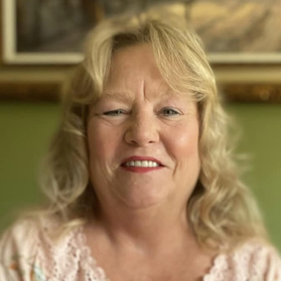 Kelly Roberts - Wish Upon a Star with Us Travel Agent in Iowa