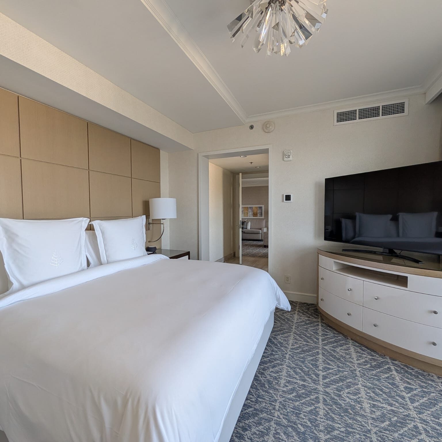 Luxury Accommodations at the Four Seasons Orlando